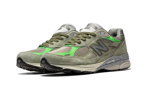 New Balance 990 V3 Patta Keep Your Family Close