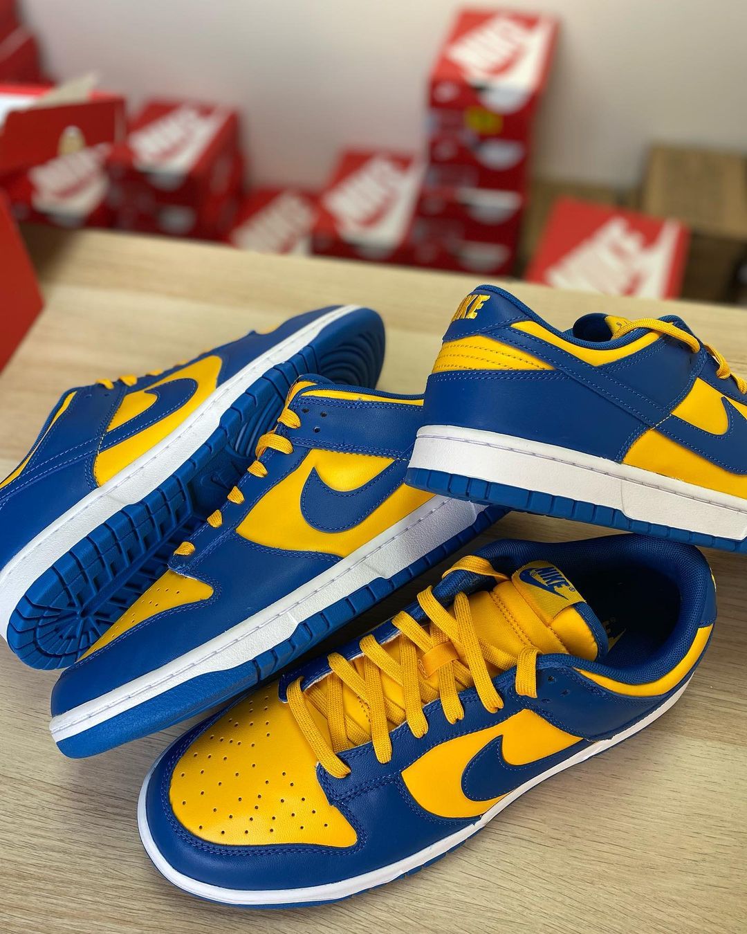 Nike Dunk Low UCLA