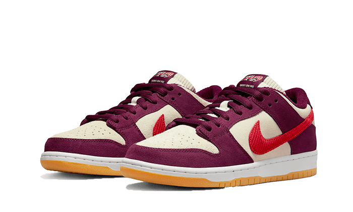 Nike SB Dunk Low Skate Like a Girl